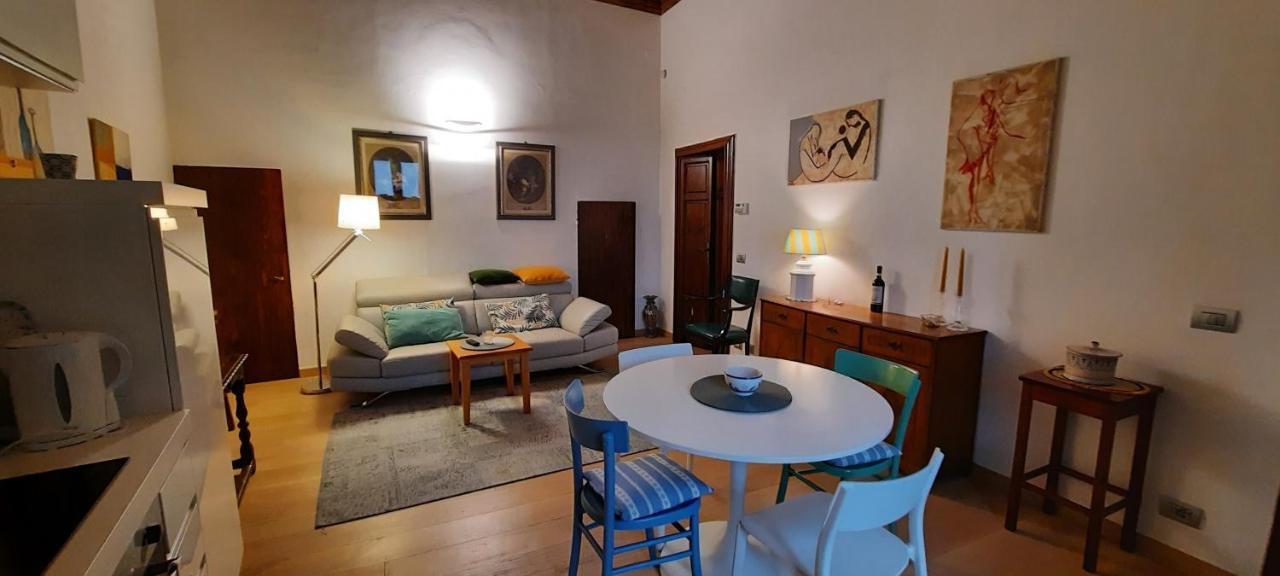 Appartamento In Palazzo Bucelli Montepulciano Stazione Exterior foto